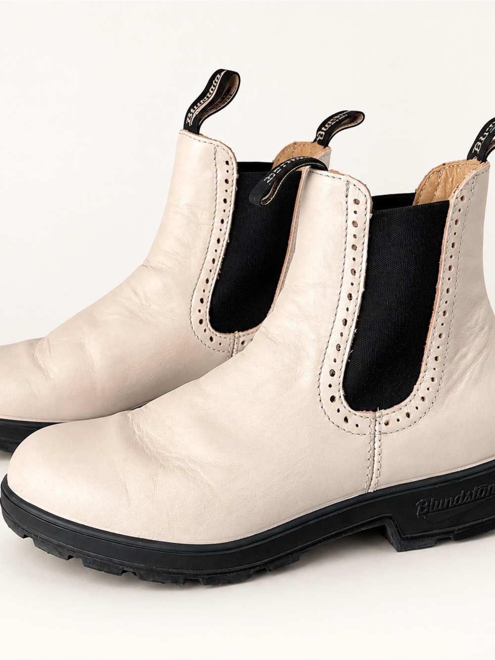 Blundstone 2156 Women’s 9.5 Pearl Leather High Top Chelsea Boots Brogue AU 6.5